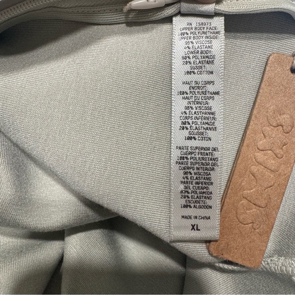 New Skims Faux Leather Shell Long Sleeve Thong Bodysuit Size XL - Picture 11 of 16